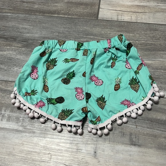 Shorts - Picture 2 of 2